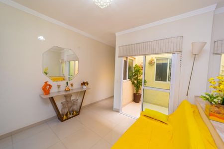 Casa à venda com 155m², 3 quartos e 2 vagas Casa à venda com 155m², 3 quartos e 2 vagasSala de estar