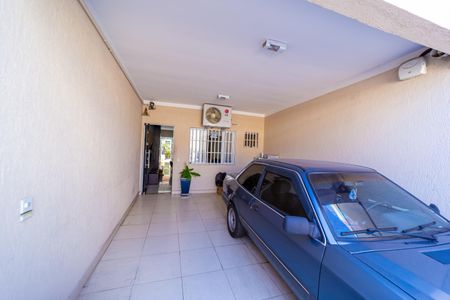Casa à venda com 155m², 3 quartos e 2 vagas Casa à venda com 155m², 3 quartos e 2 vagasGaragem