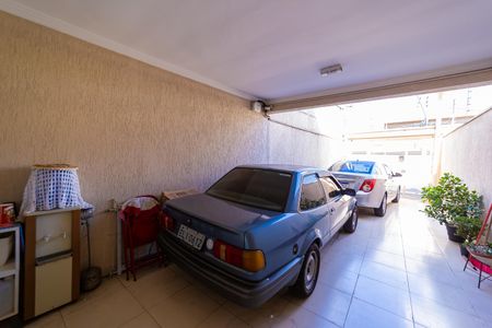 Casa à venda com 155m², 3 quartos e 2 vagas Casa à venda com 155m², 3 quartos e 2 vagasGaragem