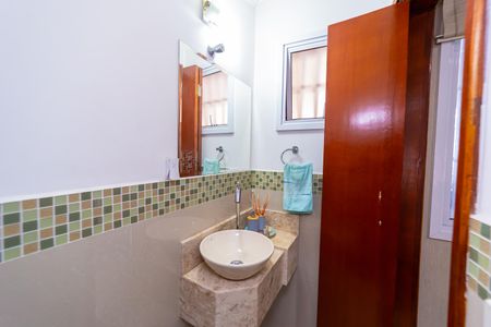 Casa à venda com 155m², 3 quartos e 2 vagas Casa à venda com 155m², 3 quartos e 2 vagasLavabo