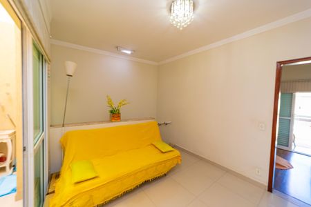 Casa à venda com 155m², 3 quartos e 2 vagas Casa à venda com 155m², 3 quartos e 2 vagasSala de estar