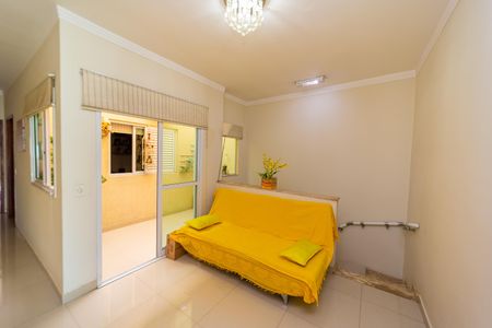 Casa à venda com 155m², 3 quartos e 2 vagas Casa à venda com 155m², 3 quartos e 2 vagasSala de estar