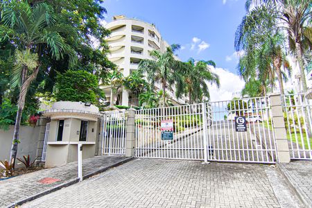 Apartamento para alugar com 159m², 3 quartos e 2 vagasFachada