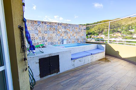 Apartamento para alugar com 159m², 3 quartos e 2 vagasCobertura