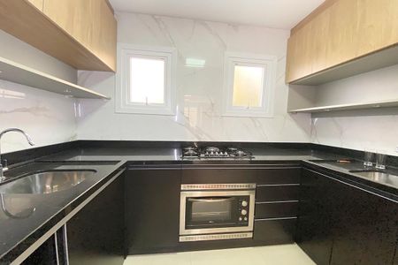 Apartamento à venda com 58m², 2 quartos e 1 vagaCozinha e Área de Serviço