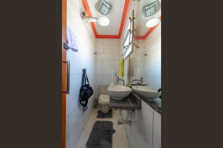 Apartamento para alugar com 109m², 2 quartos e sem vaga Apartamento para alugar com 109m², 2 quartos e sem vagaBanheiro de Serviço