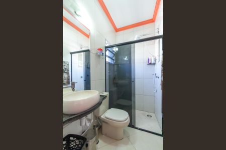 Apartamento para alugar com 109m², 2 quartos e sem vaga Apartamento para alugar com 109m², 2 quartos e sem vagaBanheiro da Suíte 1