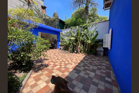 Casa à venda com 140m², 3 quartos e 2 vagas Casa à venda com 140m², 3 quartos e 2 vagasQuintal