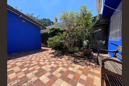 Casa à venda com 140m², 3 quartos e 2 vagas Casa à venda com 140m², 3 quartos e 2 vagasQuintal