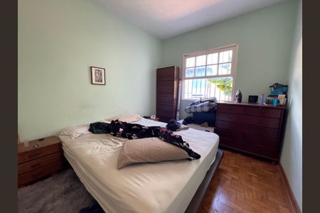 Casa à venda com 140m², 3 quartos e 2 vagas Casa à venda com 140m², 3 quartos e 2 vagasQuarto