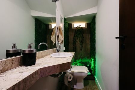 Casa de condomínio à venda com 181m², 3 quartos e 2 vagas Casa de condomínio à venda com 181m², 3 quartos e 2 vagasLavabo