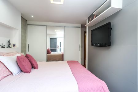 Casa de condomínio à venda com 181m², 3 quartos e 2 vagasSuíte 1