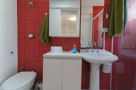 Apartamento à venda com 86m², 2 quartos e 1 vaga Apartamento à venda com 86m², 2 quartos e 1 vagaBanheiro da Suíte 1