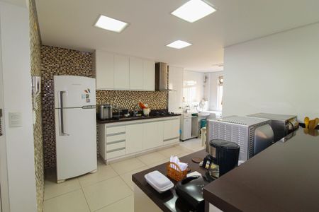 Apartamento à venda com 86m², 2 quartos e 1 vaga Apartamento à venda com 86m², 2 quartos e 1 vagaCozinha