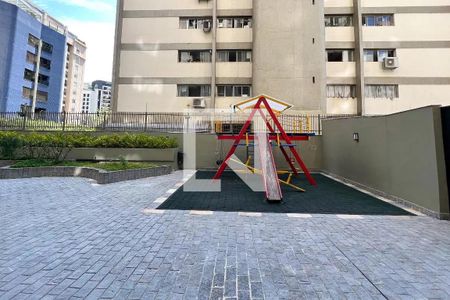 Apartamento à venda com 86m², 2 quartos e 1 vaga Apartamento à venda com 86m², 2 quartos e 1 vagaPlayground