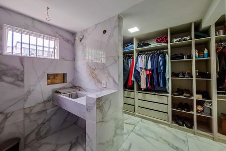 Casa à venda com 120m², 2 quartos e 5 vagas Casa à venda com 120m², 2 quartos e 5 vagasbanheiro Quarto 2