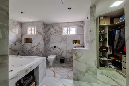 Casa à venda com 120m², 2 quartos e 5 vagas Casa à venda com 120m², 2 quartos e 5 vagasbanheiro Quarto 2