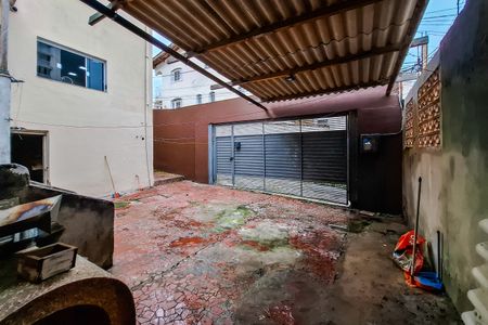 Casa à venda com 120m², 2 quartos e 5 vagas Casa à venda com 120m², 2 quartos e 5 vagasGaragem
