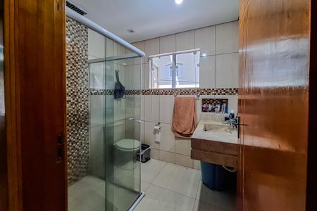 Casa à venda com 120m², 2 quartos e 5 vagas Casa à venda com 120m², 2 quartos e 5 vagasBanheiro