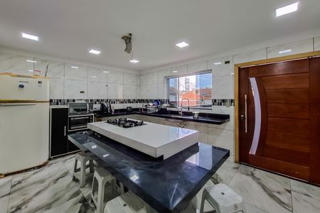 Casa à venda com 120m², 2 quartos e 5 vagas Casa à venda com 120m², 2 quartos e 5 vagasCozinha