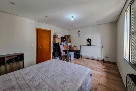 Casa à venda com 120m², 2 quartos e 5 vagas Casa à venda com 120m², 2 quartos e 5 vagasQuarto