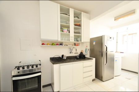 Apartamento à venda com 90m², 3 quartos e 2 vagasCozinha
