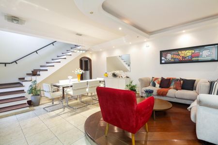 Casa à venda com 287m², 3 quartos e 2 vagasSala