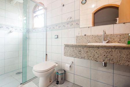 Casa à venda com 287m², 3 quartos e 2 vagasBanheiro Suíte 1