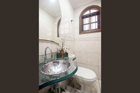 Casa à venda com 287m², 3 quartos e 2 vagasLavabo