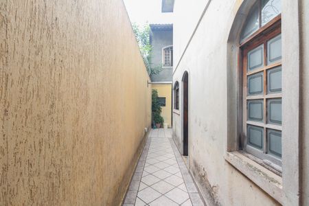 Casa à venda com 287m², 3 quartos e 2 vagasCorredor Lateral