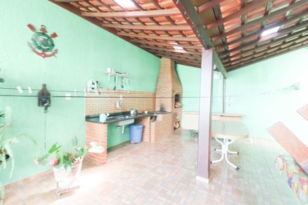 Casa à venda com 179m², 3 quartos e 3 vagasQuintal