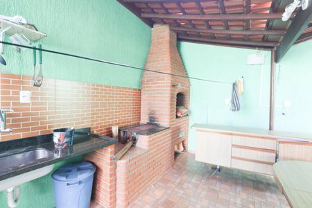 Casa à venda com 179m², 3 quartos e 3 vagasQuintal