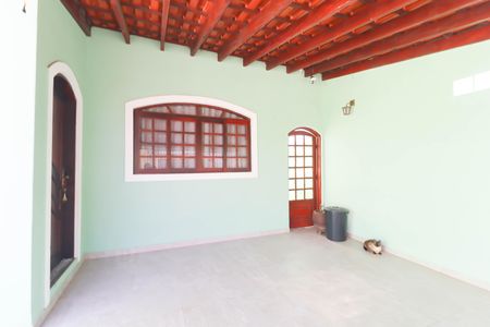 Casa à venda com 179m², 3 quartos e 3 vagasQuintal