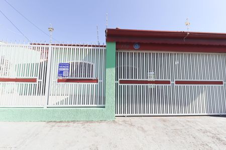 Casa à venda com 179m², 3 quartos e 3 vagasFachada/Placa