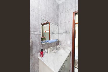 Casa à venda com 179m², 3 quartos e 3 vagasBanheiro 2