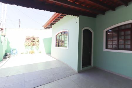 Casa à venda com 179m², 3 quartos e 3 vagasQuintal