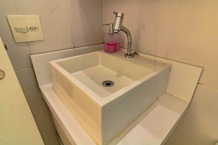 Apartamento à venda com 54m², 2 quartos e 2 vagas Apartamento à venda com 54m², 2 quartos e 2 vagasBanheiro/Suíte