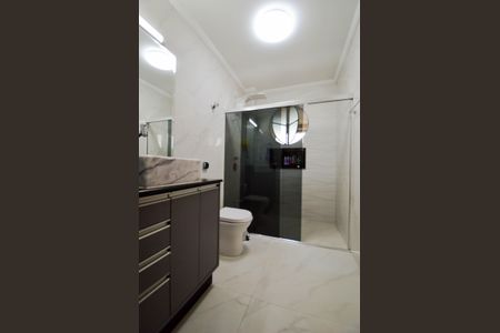 Casa à venda com 160m², 2 quartos e 6 vagasBanheiro Social 2