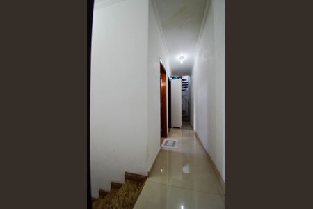 Casa à venda com 160m², 2 quartos e 6 vagasCorredor 