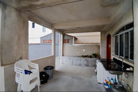 Casa à venda com 160m², 2 quartos e 6 vagasÁrea de Serviço