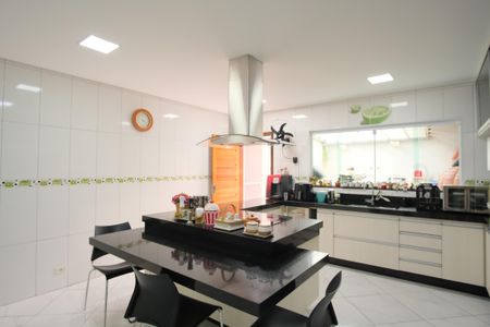 Casa à venda com 256m², 3 quartos e 4 vagasCozinha