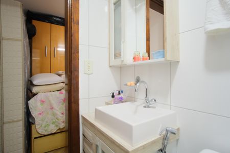 Casa à venda com 256m², 3 quartos e 4 vagasBanheiro da Suíte 2