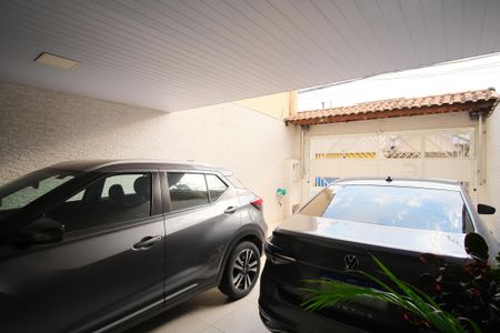 Casa à venda com 256m², 3 quartos e 4 vagasGaragem