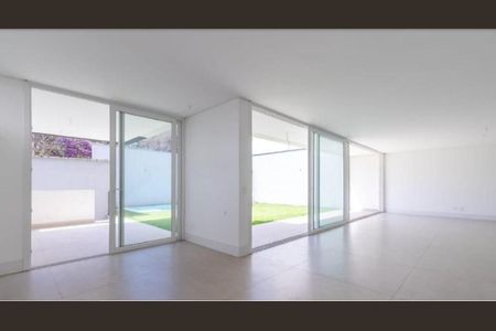 Casa de condomínio à venda com 427m², 4 quartos e 4 vagas