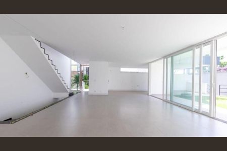 Casa de condomínio à venda com 427m², 4 quartos e 4 vagas