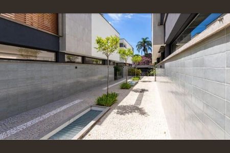 Casa de condomínio à venda com 427m², 4 quartos e 4 vagas