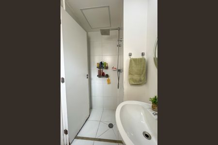 Apartamento à venda com 52m², 2 quartos e 1 vaga Apartamento à venda com 52m², 2 quartos e 1 vagaBanheiro da Suíte
