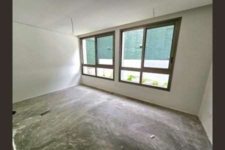 Casa de condomínio à venda com 530m², 3 quartos e 3 vagas