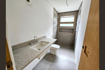 Casa de condomínio à venda com 530m², 3 quartos e 3 vagas