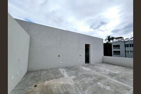 Casa de condomínio à venda com 530m², 3 quartos e 3 vagas